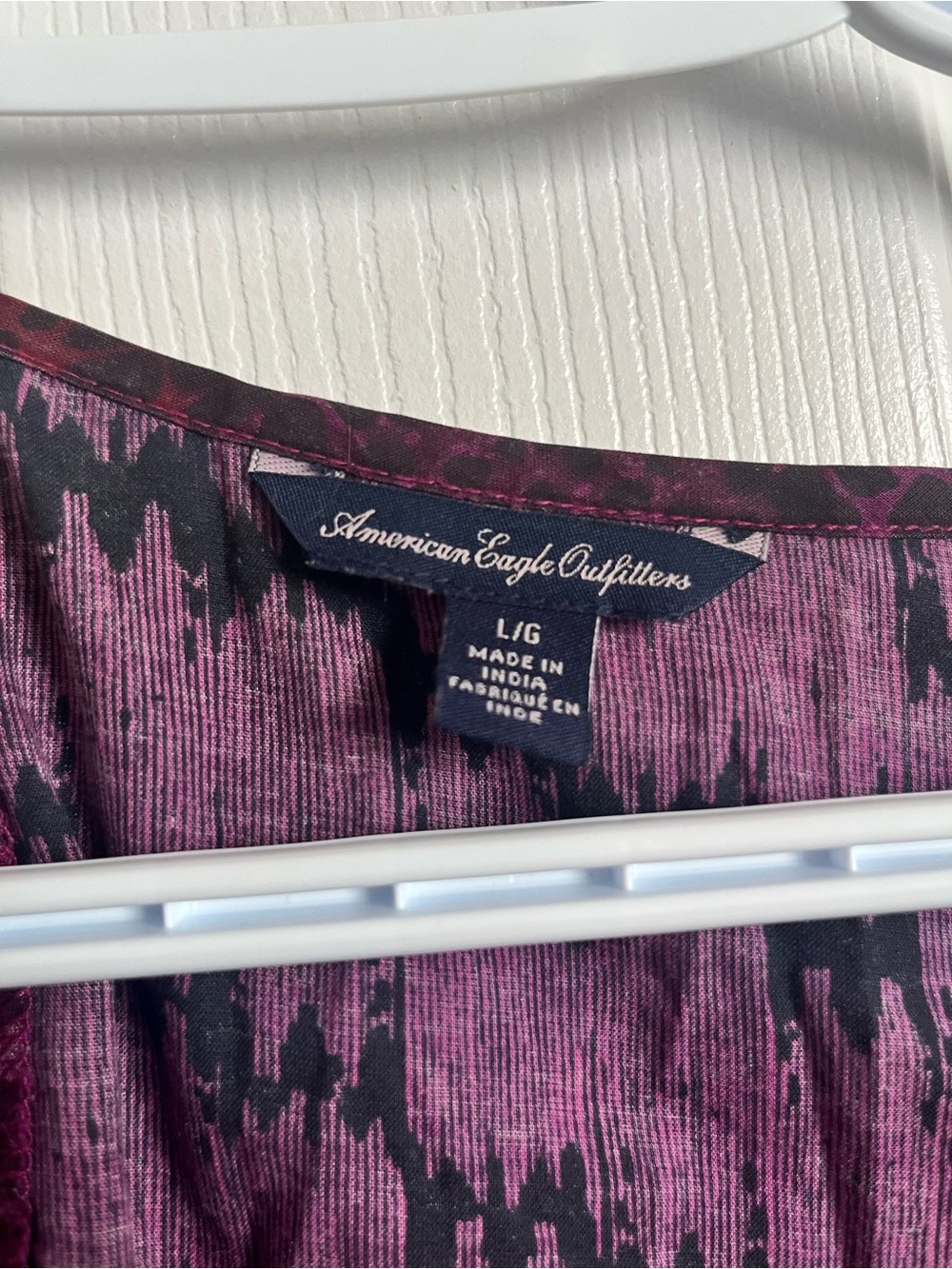 American Eagle Outfitters Top Tank Large Purple Animal Print Short Sleeve Summer - Picture 3 of 6